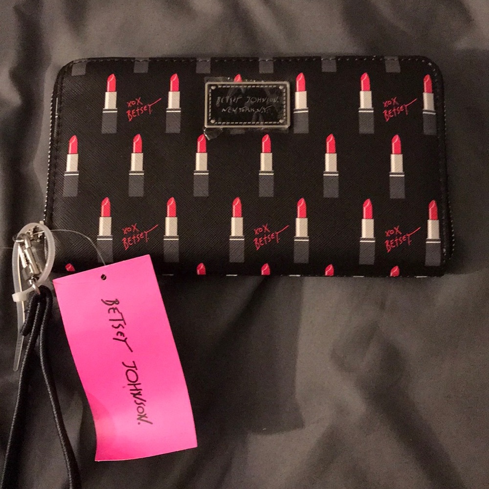 NEW BETSEY JOHNSON WRISTLET